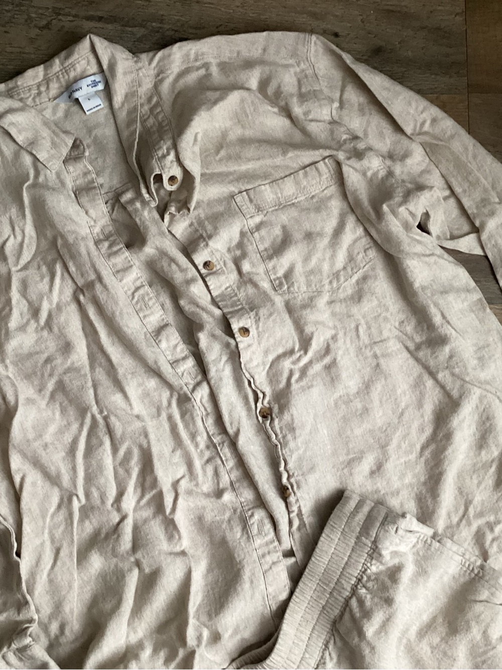 Old Navy Light Beige Linen Button-Up Shirt & Shorts Set - Picture 3 of 7